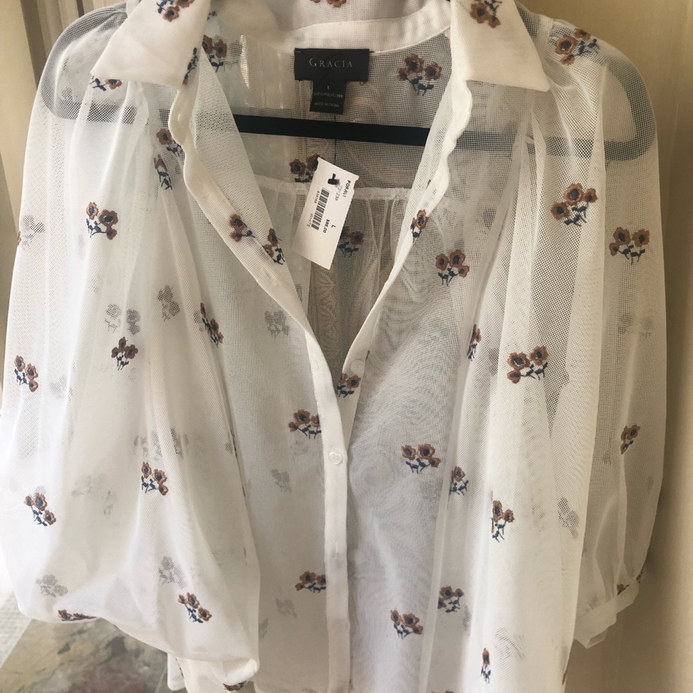 Gorgeous Gracie new With Tags top. Size L